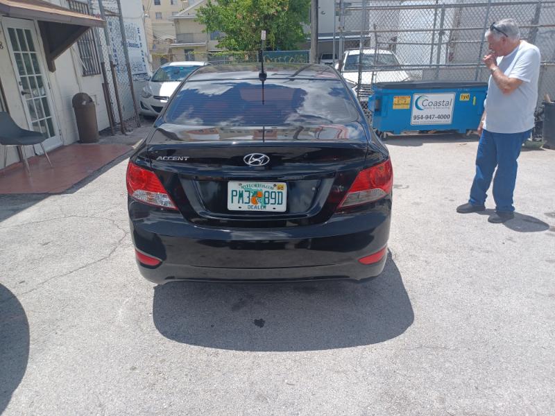 Hyundai Accent GLS 4-Door 2014