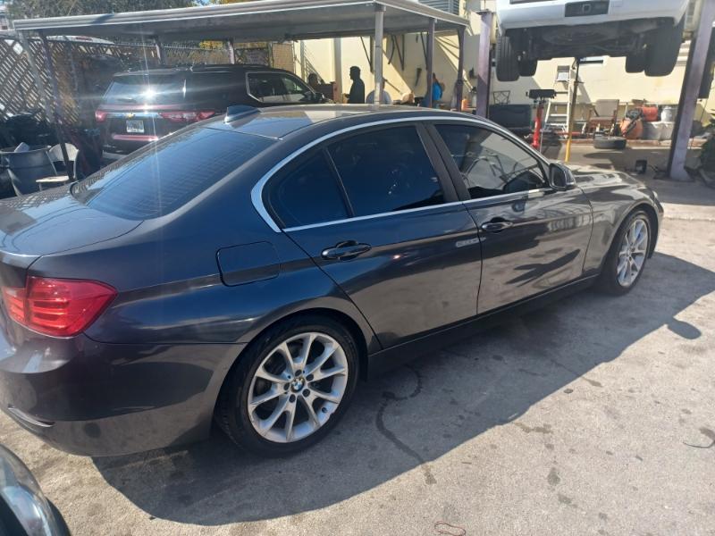 BMW 3-Series 320i Sedan 2015