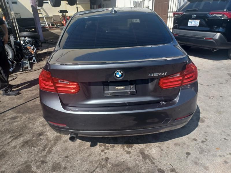 BMW 3-Series 320i Sedan 2015