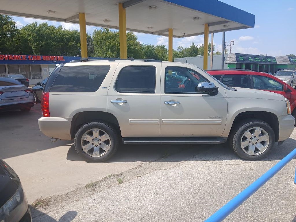 2011 GMC Yukon SLT