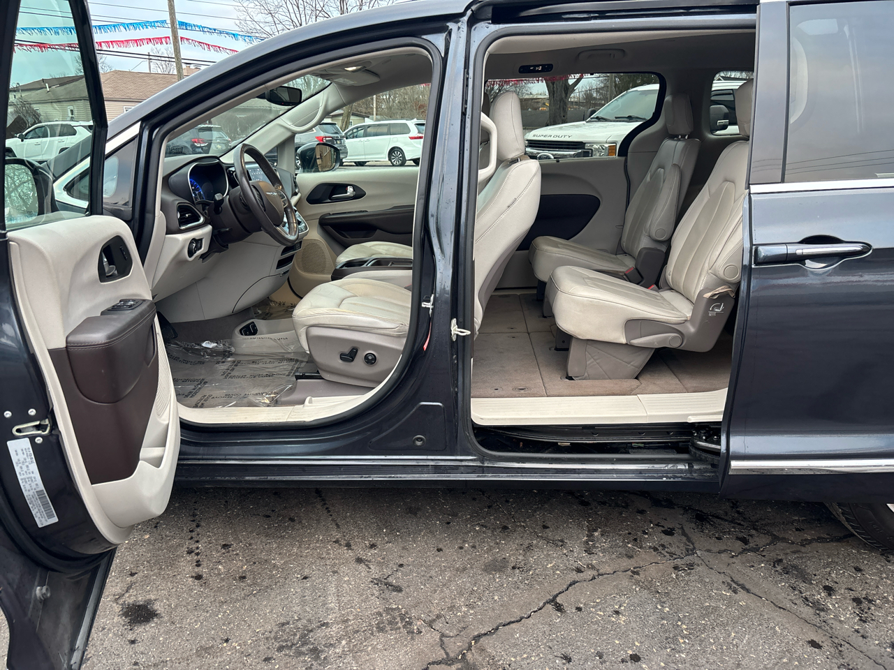 Chrysler Pacifica Touring L 2020