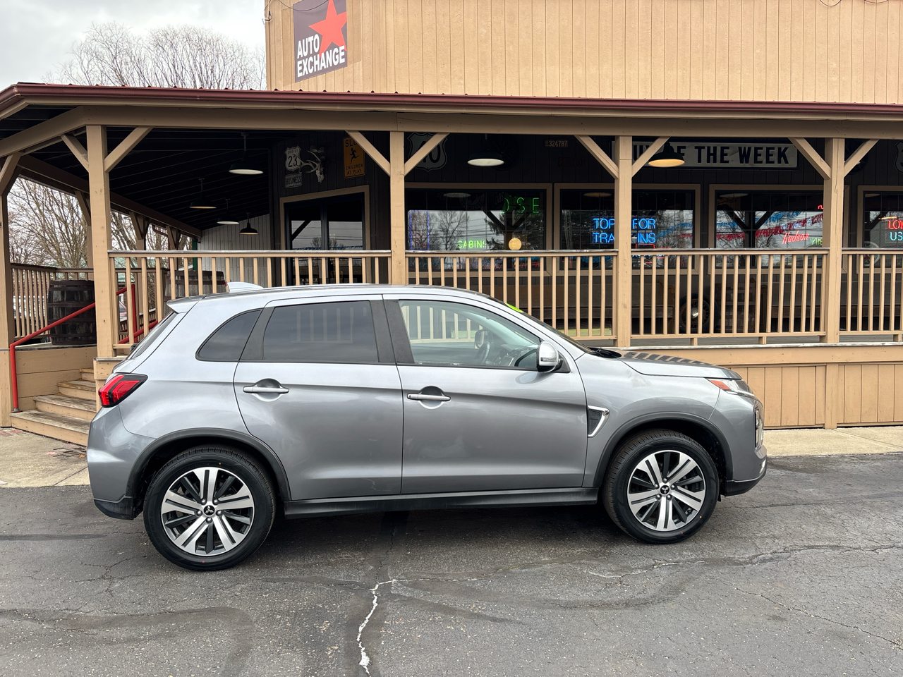 Mitsubishi Outlander Sport  2022