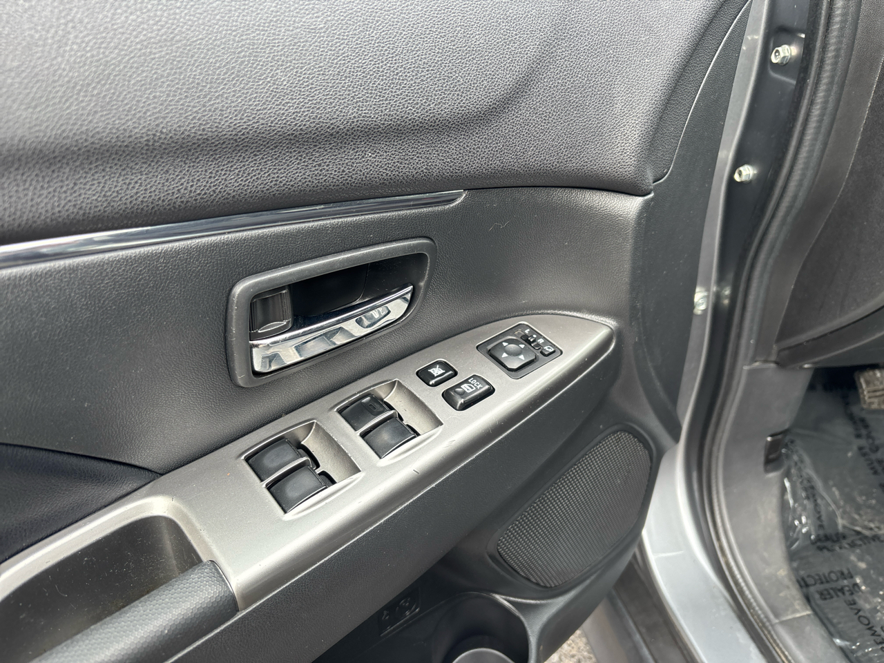 Mitsubishi Outlander Sport  2022