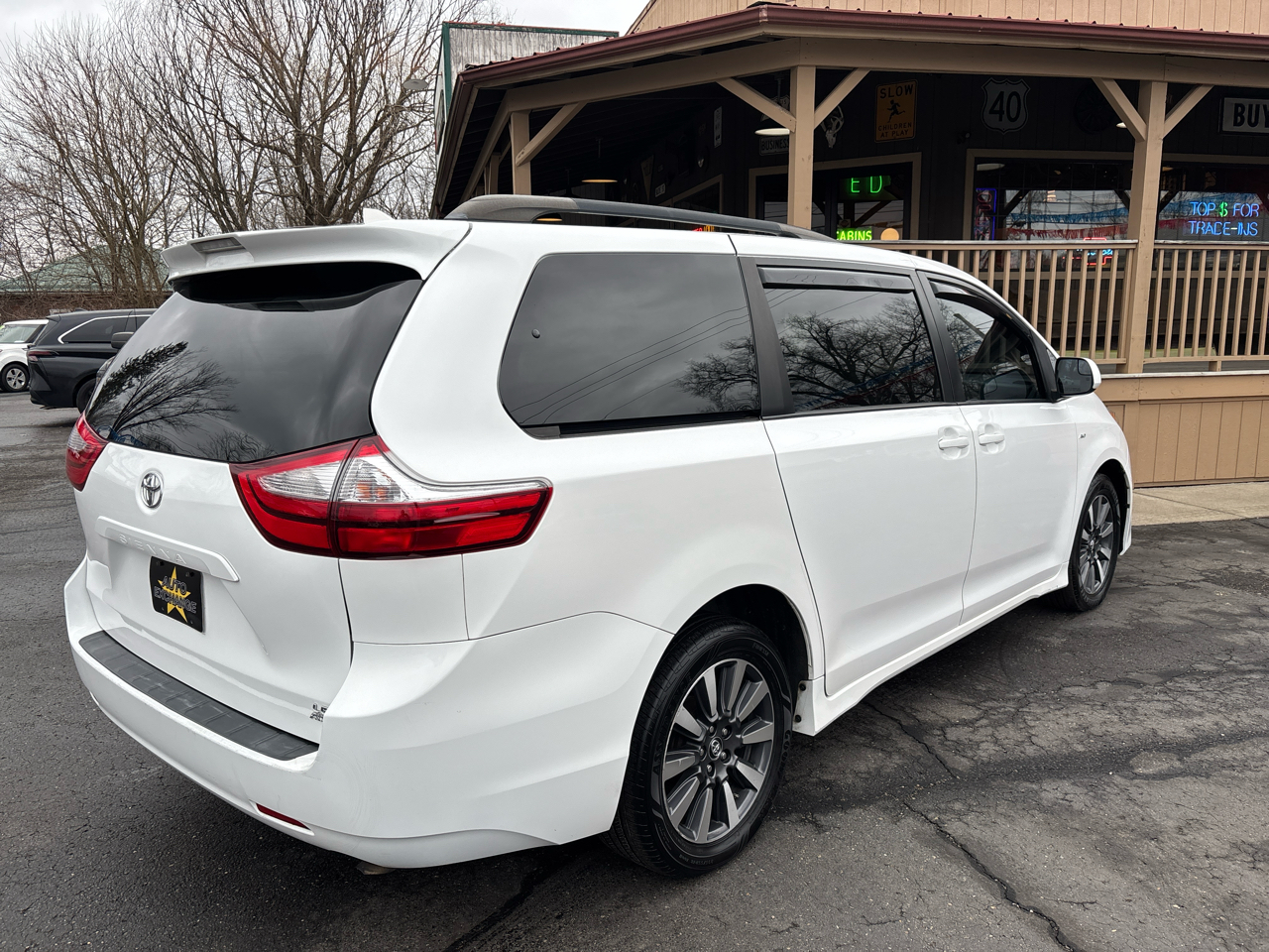 Toyota Sienna  2019