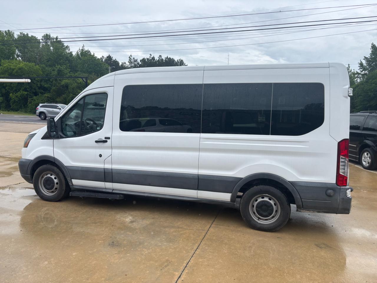 2017 Ford Transit 