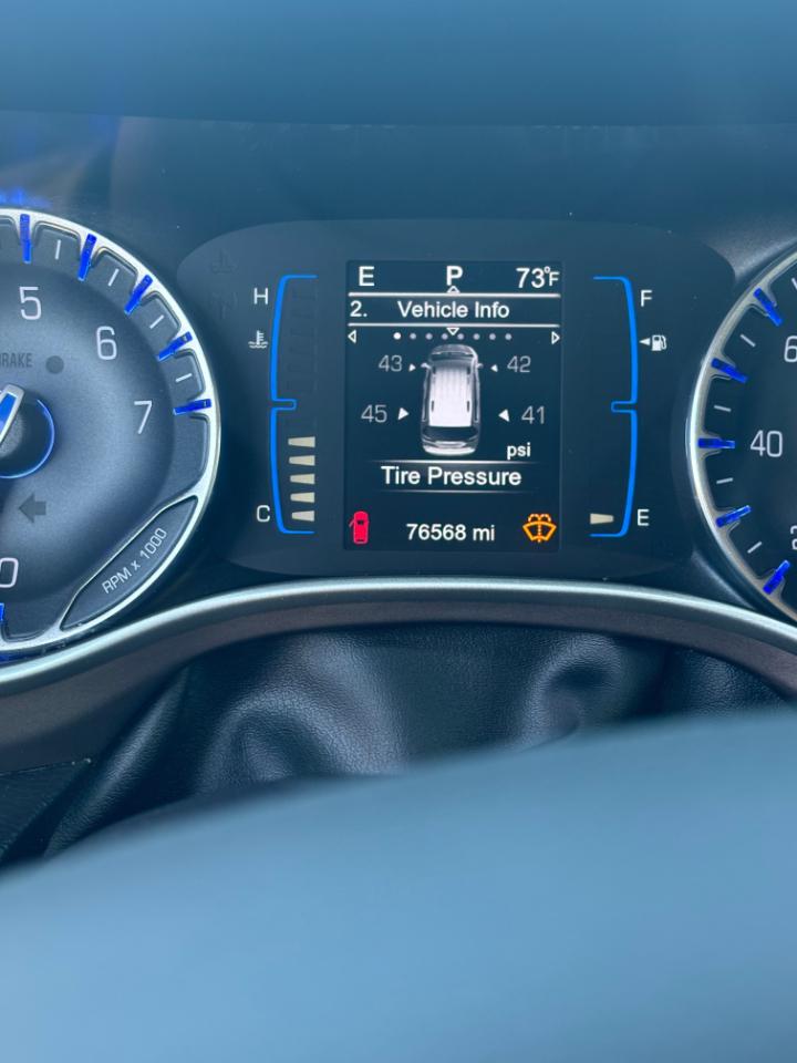 Chrysler Pacifica Touring 2017