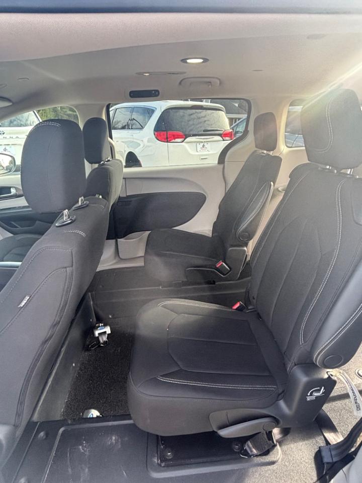 Chrysler Voyager LX 2023