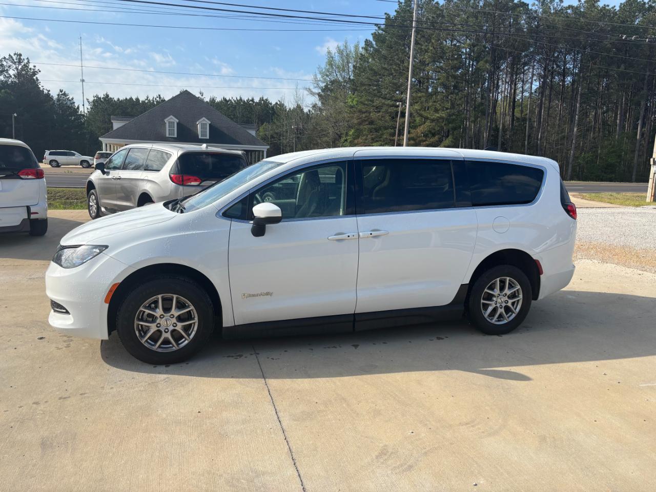Chrysler Voyager LX 2023