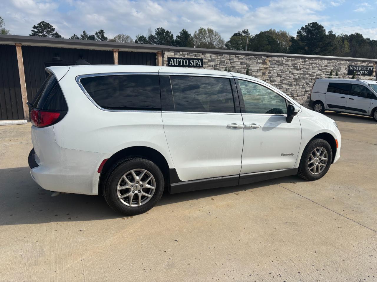 Chrysler Voyager LX 2023