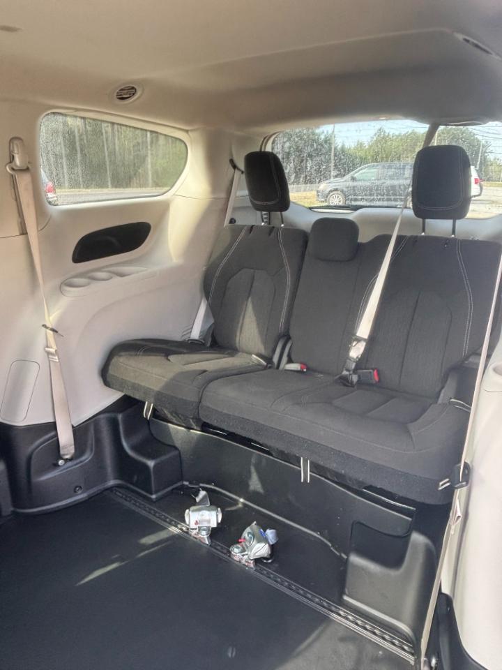 Chrysler Voyager LX 2023