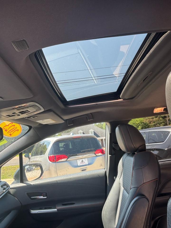 Toyota Sienna XSE 7-Passenger AWD 2023