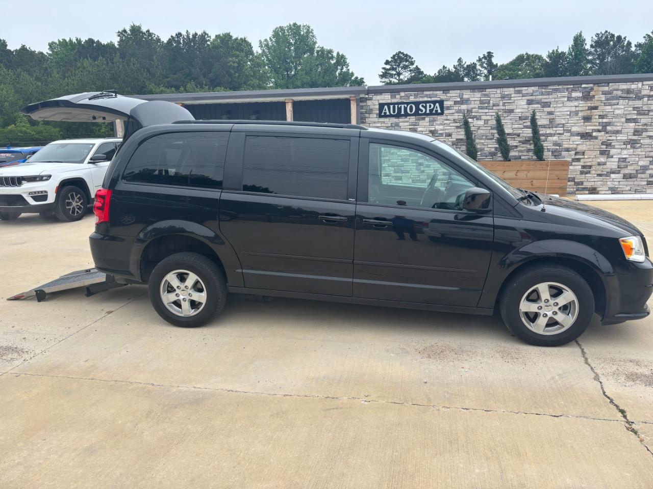 Dodge Grand Caravan SXT 2013