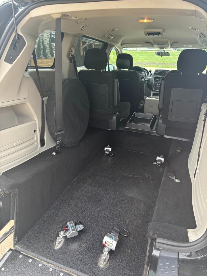 Dodge Grand Caravan SXT 2013