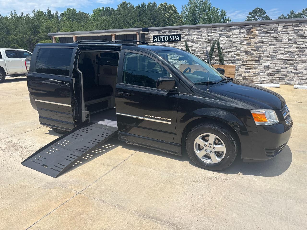 Dodge Grand Caravan SXT 2010