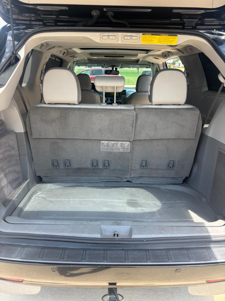 Toyota Sienna XLE FWD 8-Passenger V6 2014