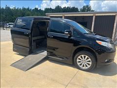 2014 Toyota Sienna 