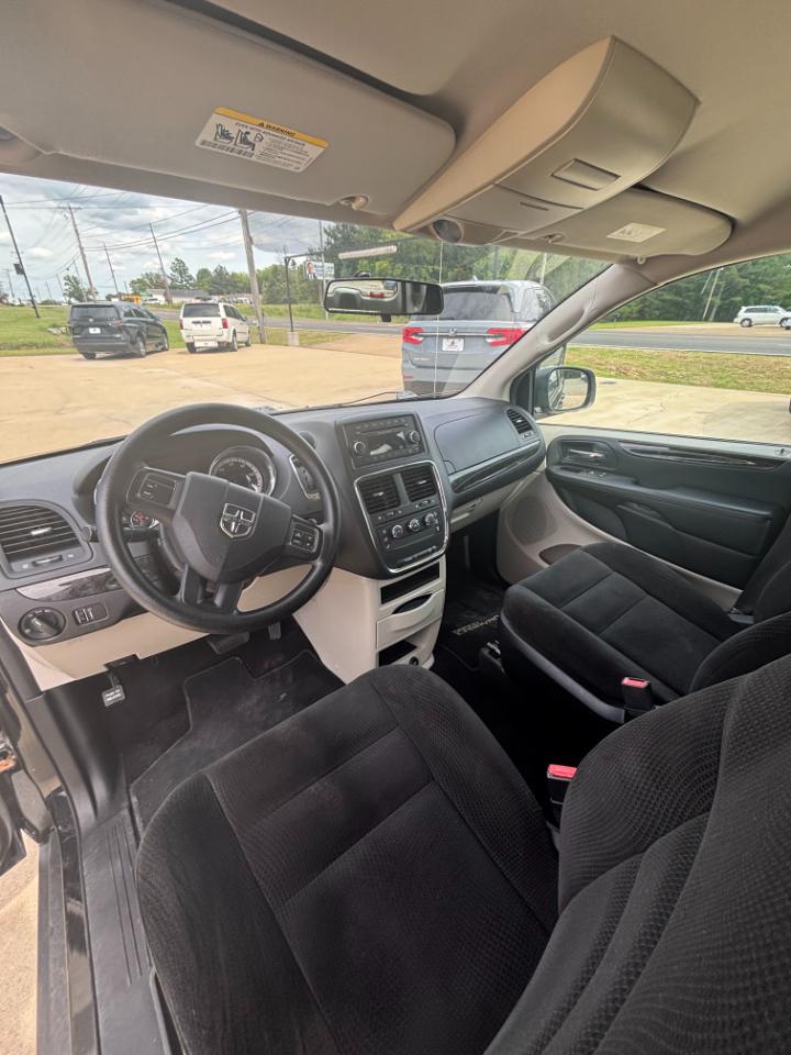 Dodge Grand Caravan SE 2016
