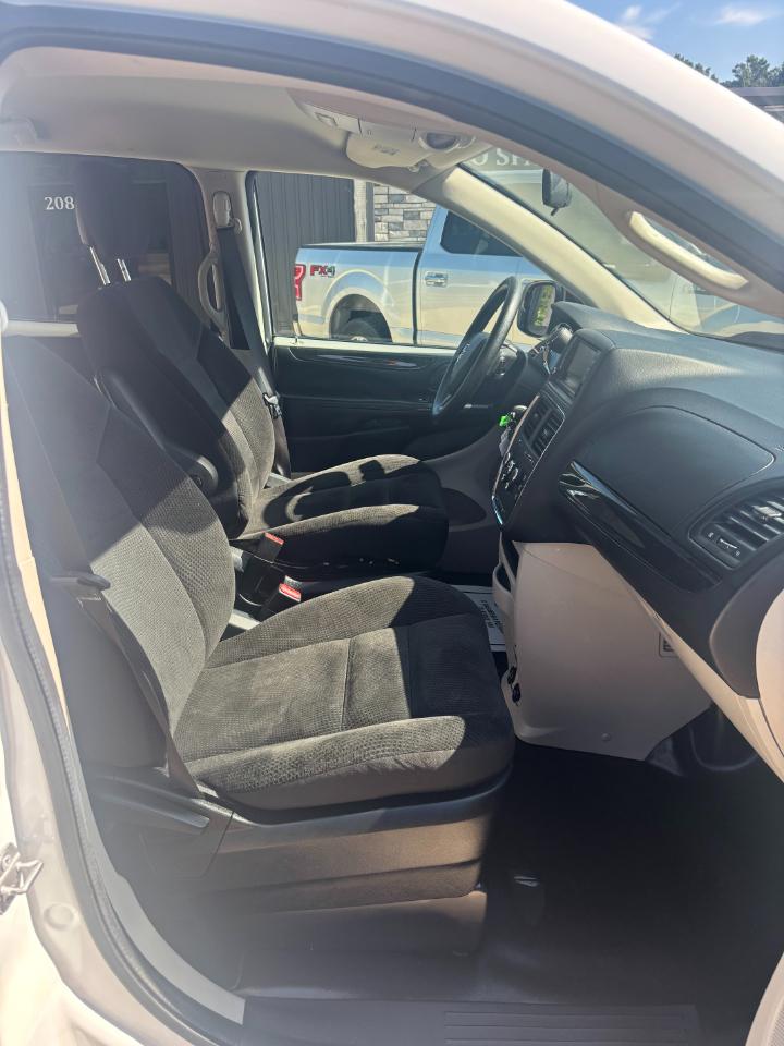 Dodge Grand Caravan SE 2017
