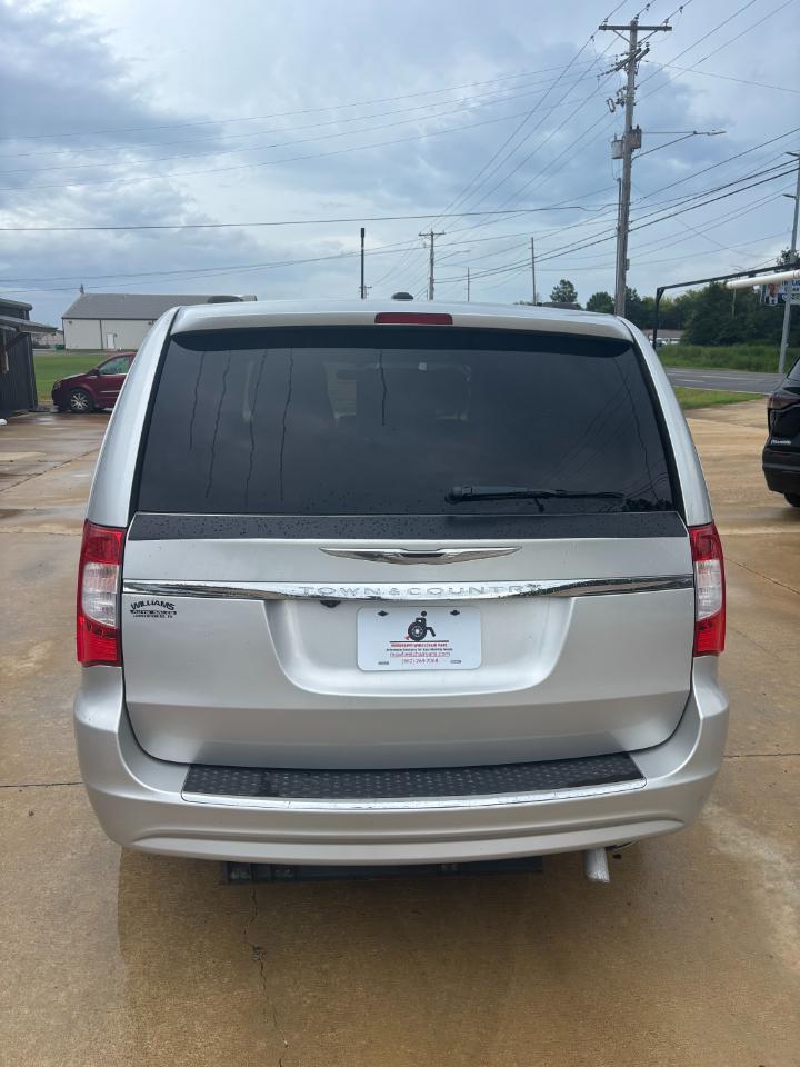 Chrysler Town & Country Touring 2011