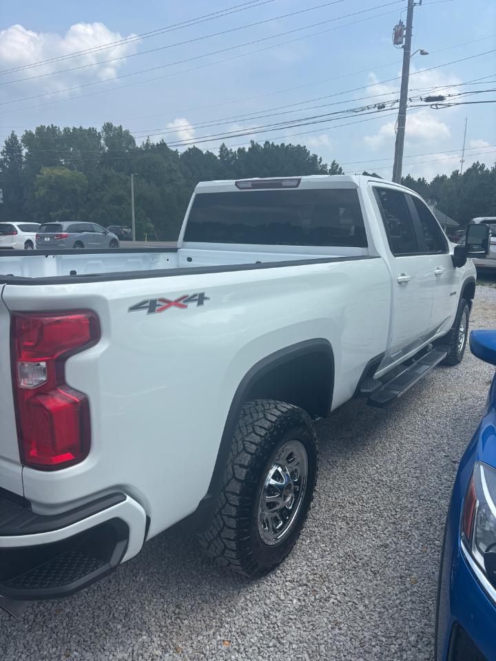Chevrolet Silverado 2500HD LT Crew Cab Long Box 4WD 2023