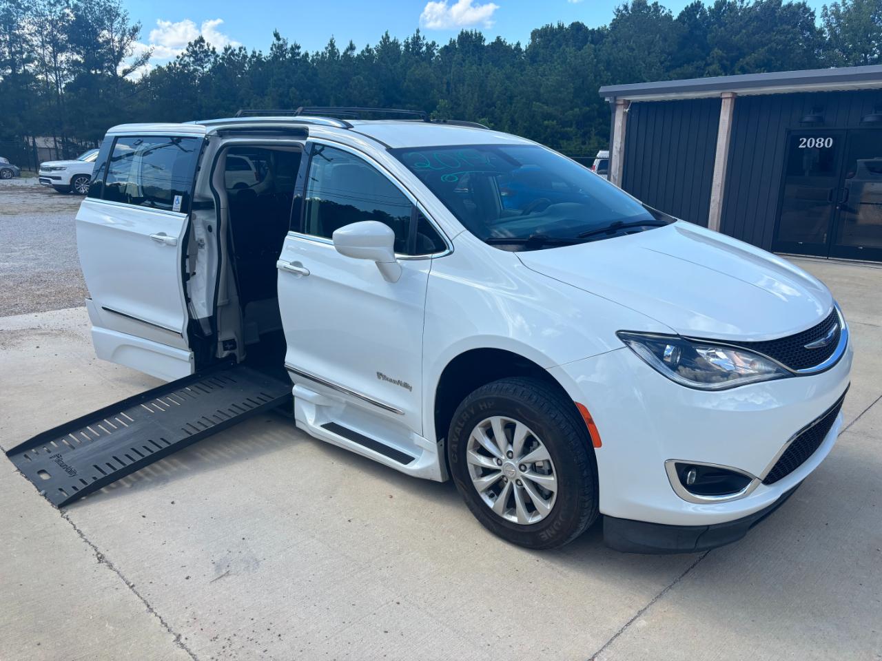 Chrysler Pacifica Touring-L 2019