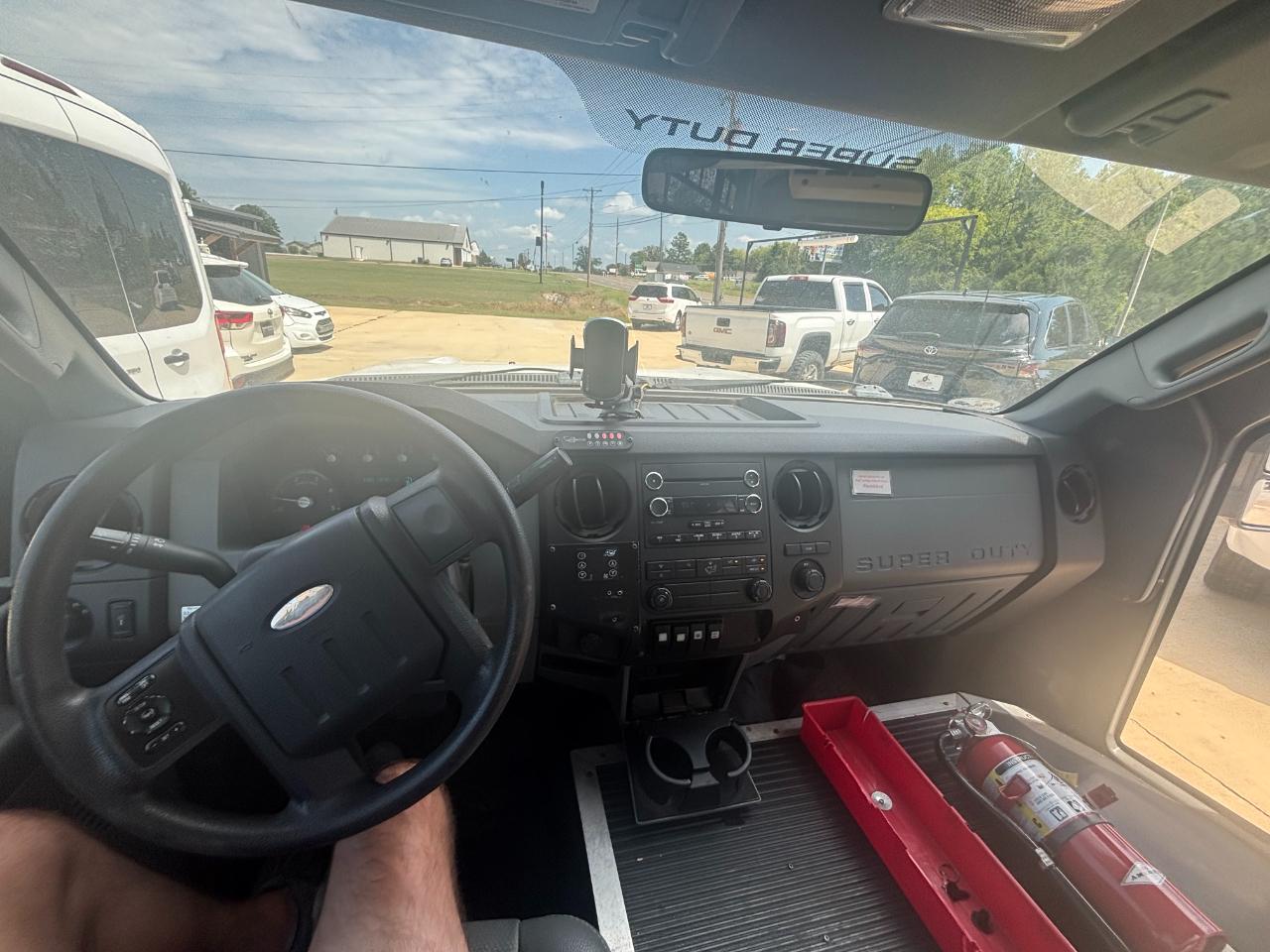 Ford F-550 Regular Cab DRW 2WD 2012