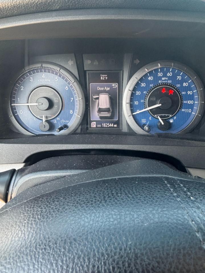 Toyota Sienna XLE FWD 8-Passenger V6 2015