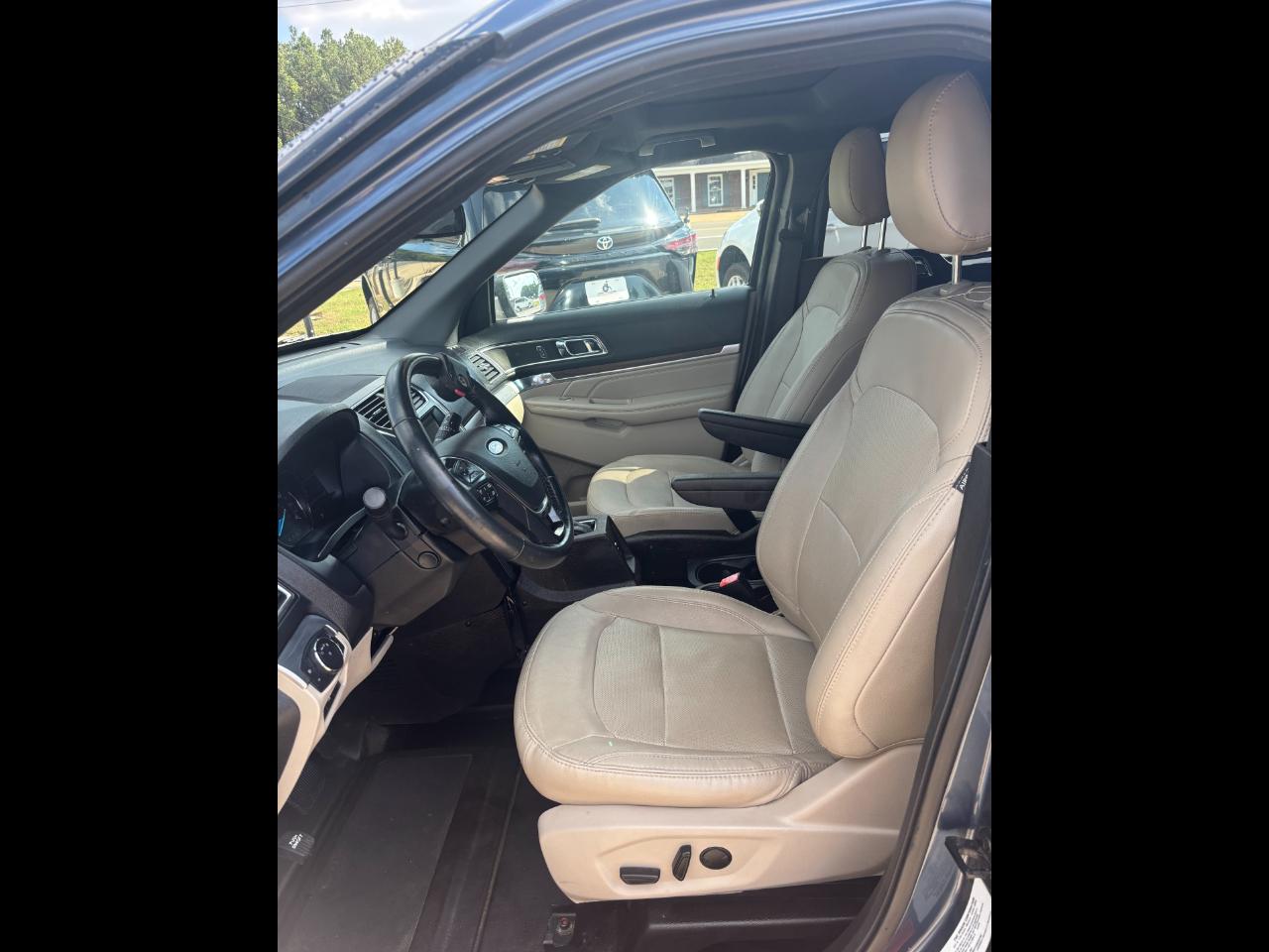 Ford Explorer Limited FWD 2019
