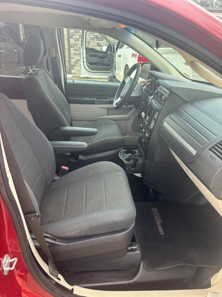 Dodge Grand Caravan SE 2009