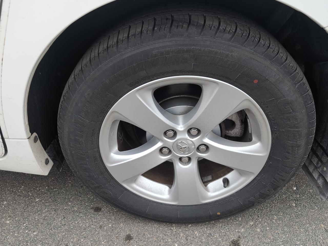 Toyota Sienna LE FWD 8-Passenger V6 2013