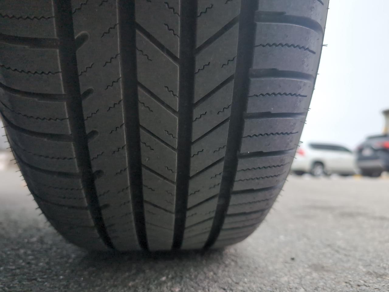 Toyota Sienna LE FWD 8-Passenger V6 2013