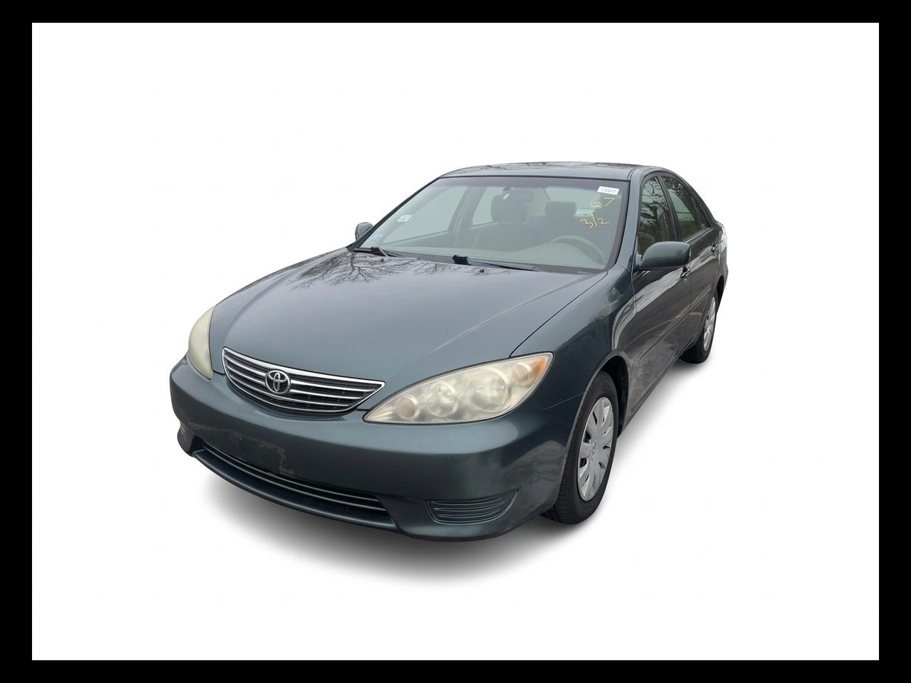 Toyota Camry LE 2005