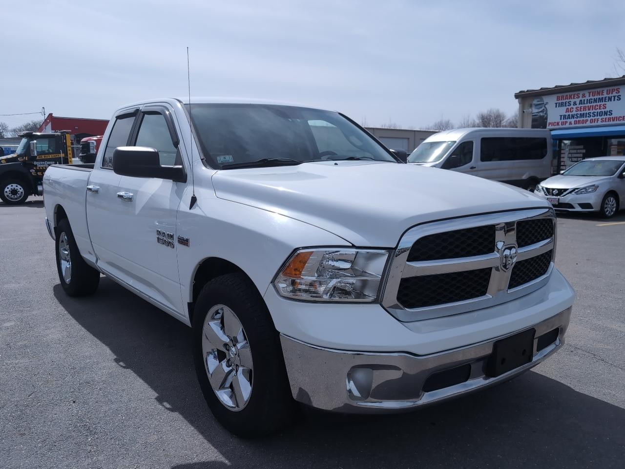 RAM 1500 2WD Quad Cab 140.5" Big Horn 2015