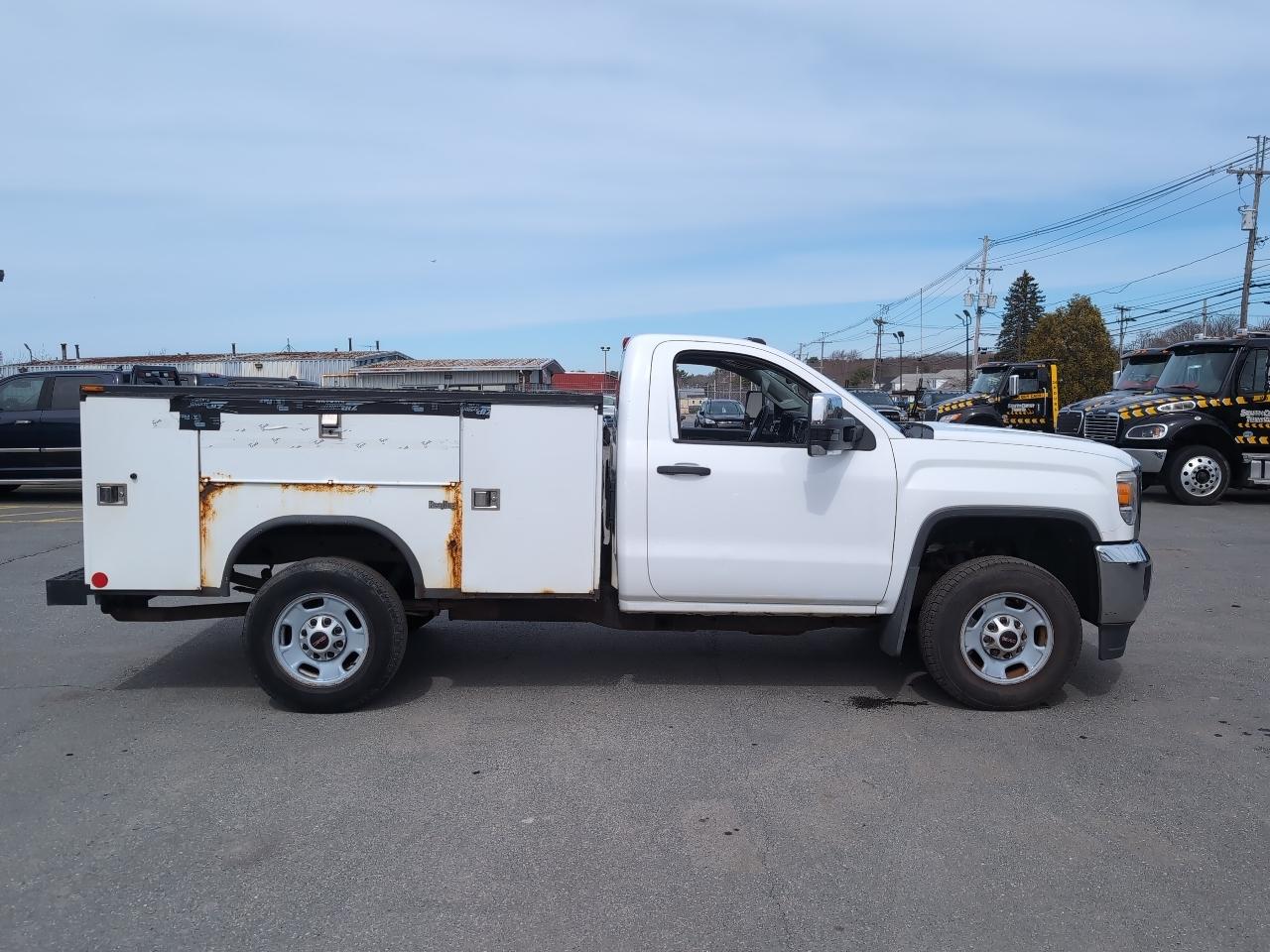 GMC Sierra 2500HD Base Long Box 4WD 2015