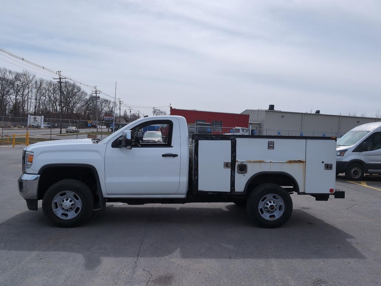 GMC Sierra 2500HD Base Long Box 4WD 2015