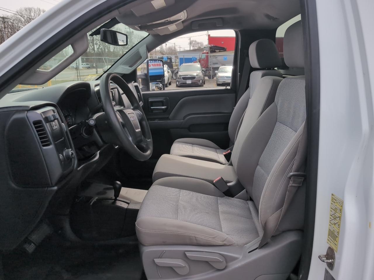 GMC Sierra 2500HD Base Long Box 4WD 2015