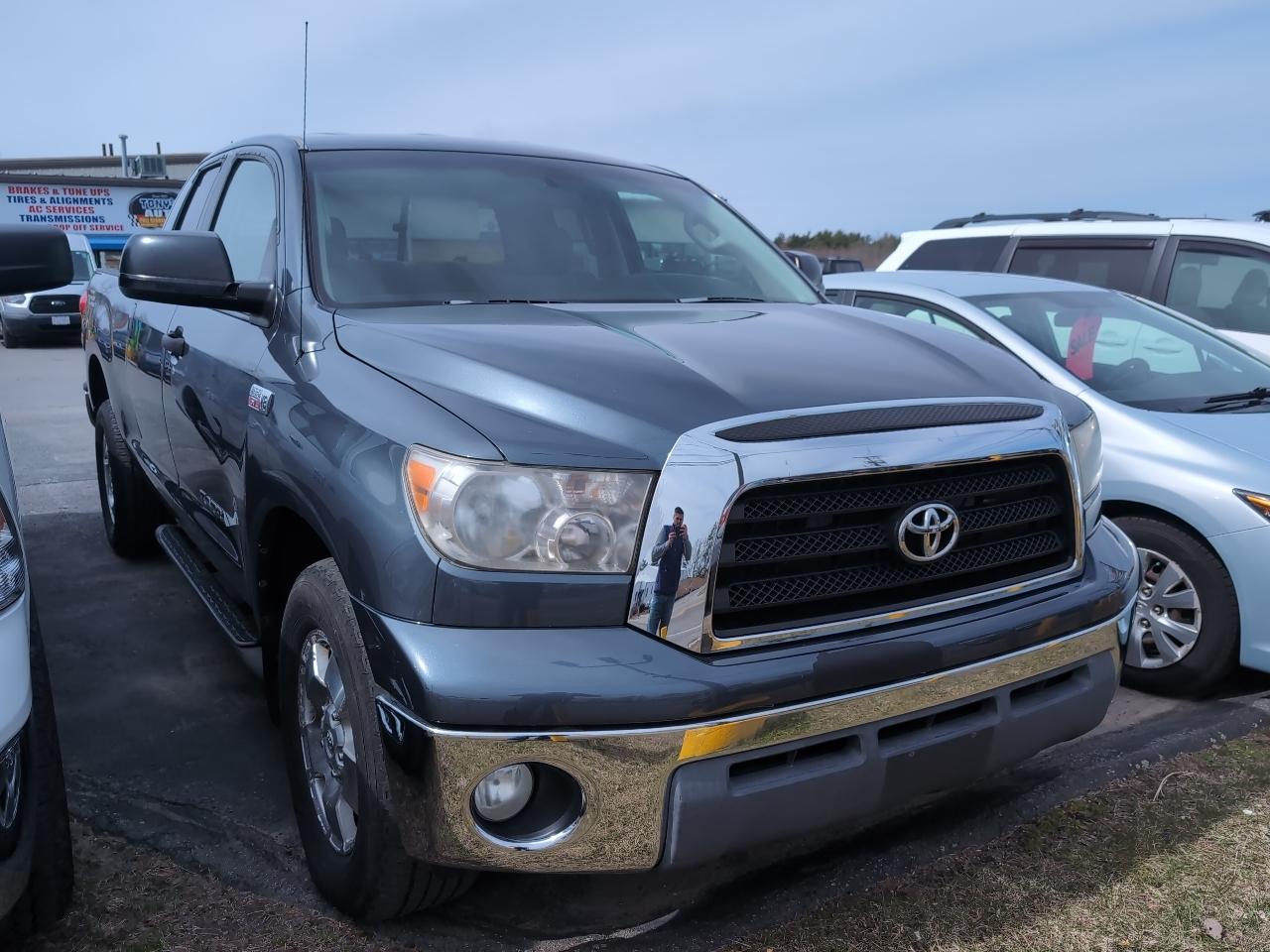 Toyota Tundra TRD Pro Crew Max 4WD 5.7L V8 2008