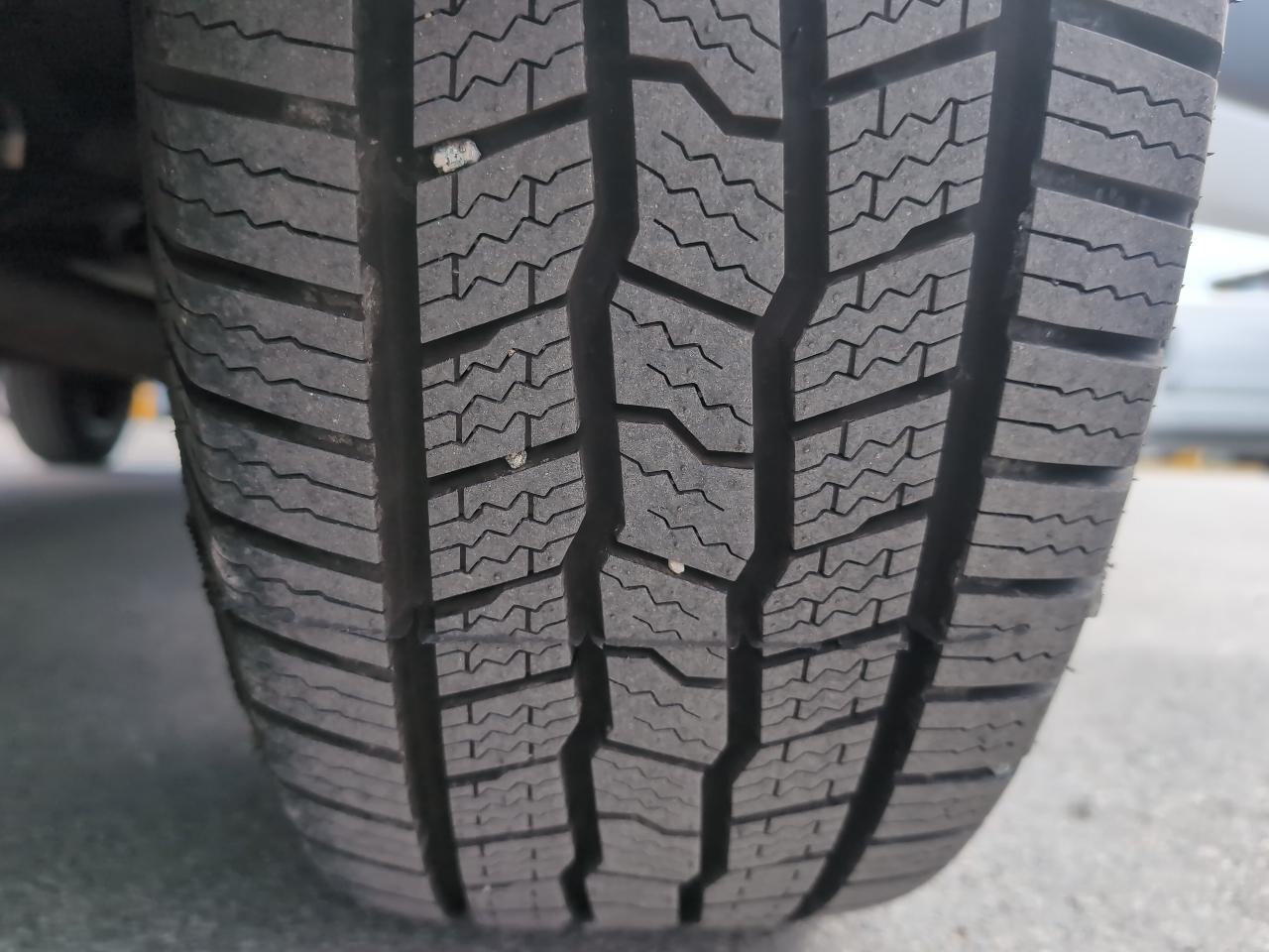 Ford Transit 250 Van Low Roof w/Sliding Pass. 130-in. WB 2019