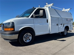 2020 GMC Savana Commercial Cutaway 