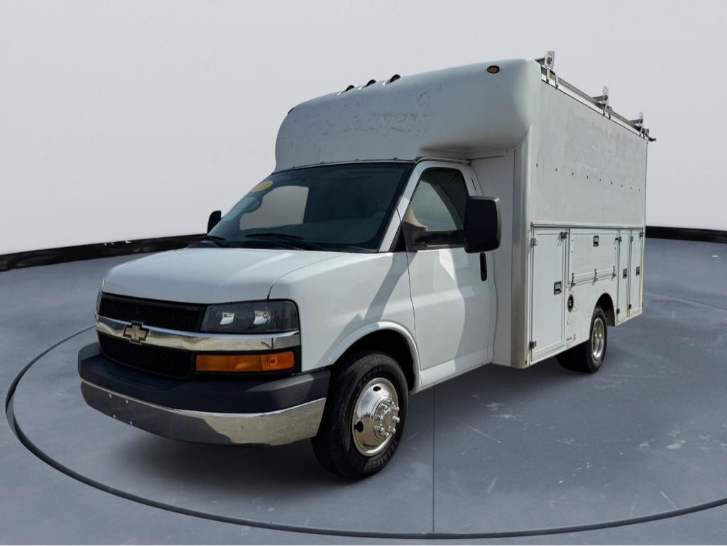 2014 Chevrolet Express Commercial Cutaway 3500 Van 139"