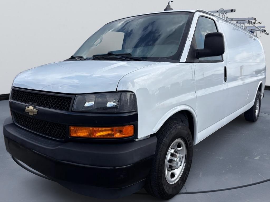 White 2019 Chevrolet Express Cargo 2500 Extended RWD Van Rear-Wheel Drive Automatic