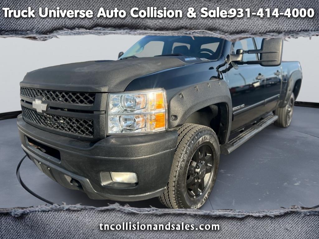 2011 Chevrolet Silverado 2500HD 4WD Crew Cab 153.7" 6.6 Duramax Z71