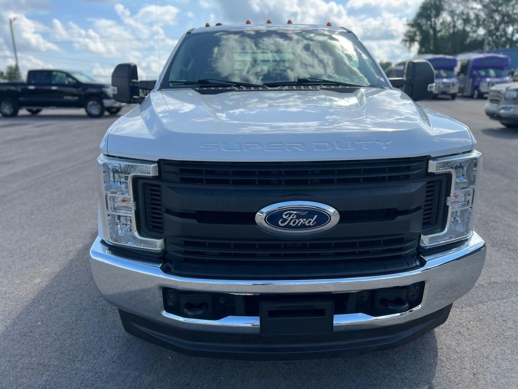 2018 Ford F-350 Super Duty Chassis Cab XL - Photo 10