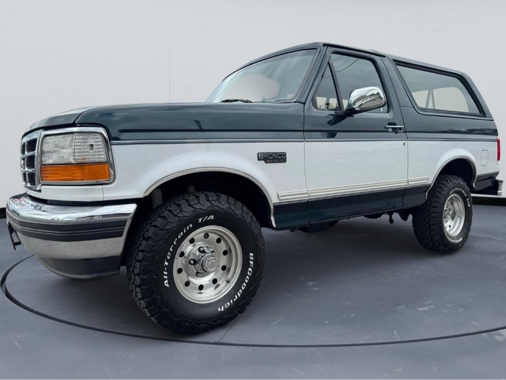 White 1995 Ford Bronco SUV / Crossover Four-Wheel Drive Automatic