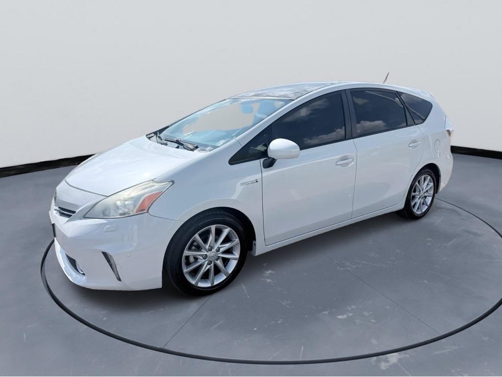 2014 Toyota Prius V 5dr Wgn Two (Natl)