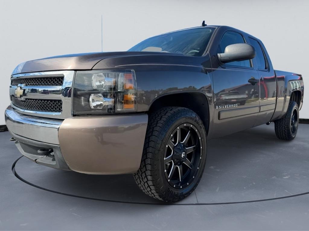 2008 Chevrolet Silverado 1500 4WD Ext Cab 143.5" LT w/1LT