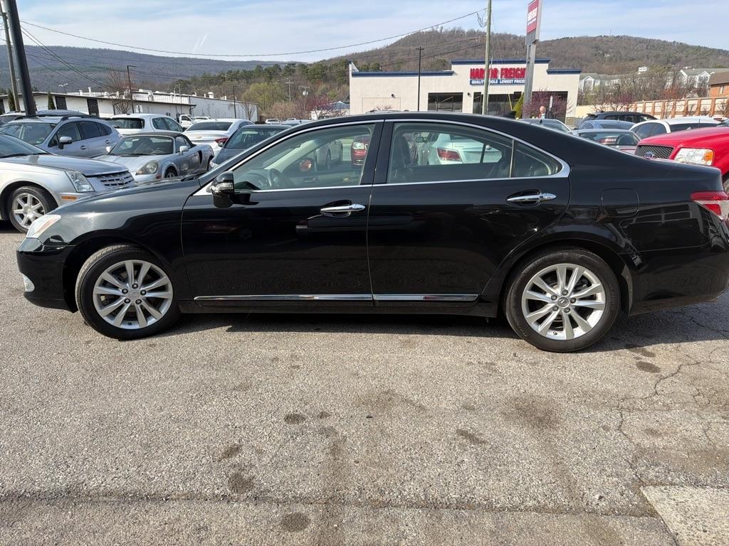 Lexus ES 350  2011