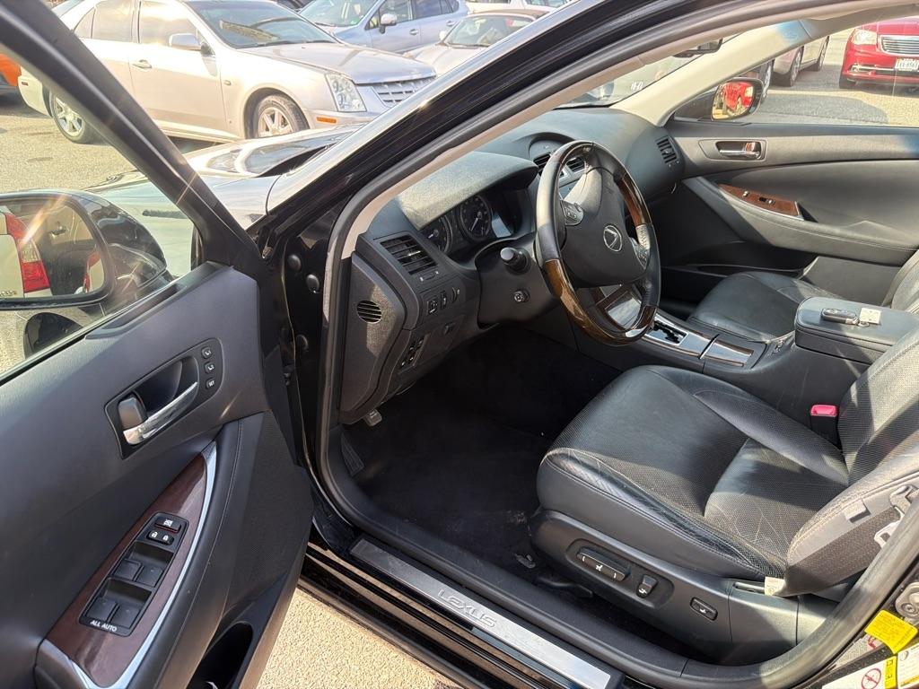 Lexus ES 350  2011