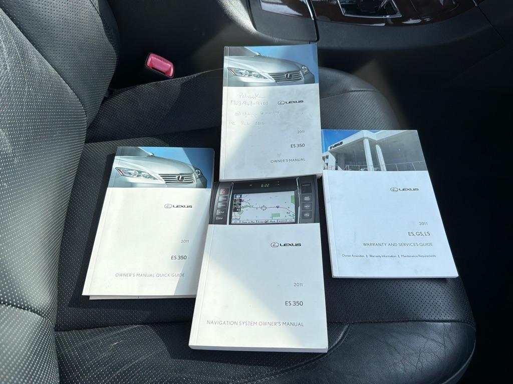 Lexus ES 350  2011