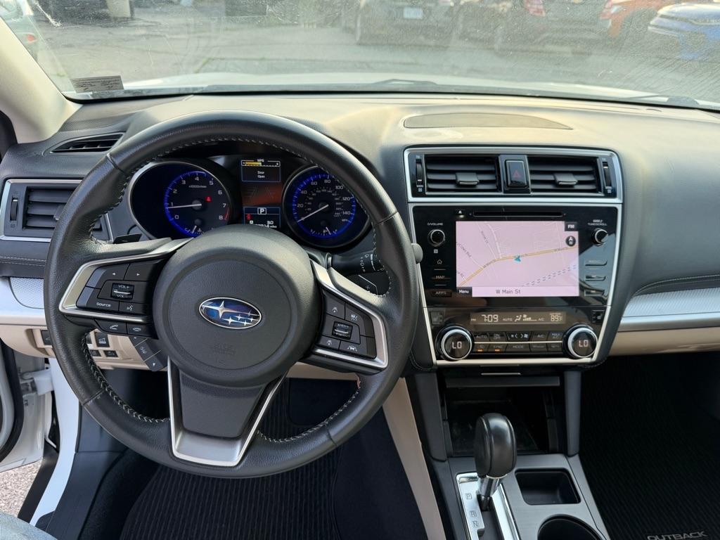 Subaru Outback  2018